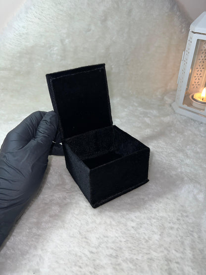 Boîte noir en velours